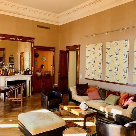 Luxury 4 Bedrooms In Daire *