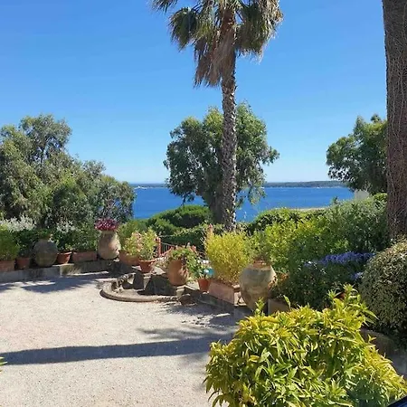 Daire Luxury 4 Bedrooms In *