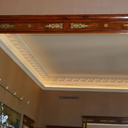 Daire Luxury 4 Bedrooms In *