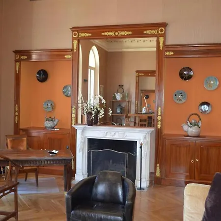 Luxury 4 Bedrooms In Daire