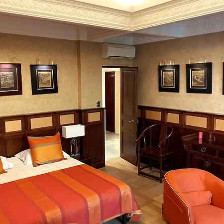 Daire Luxury 4 Bedrooms In *